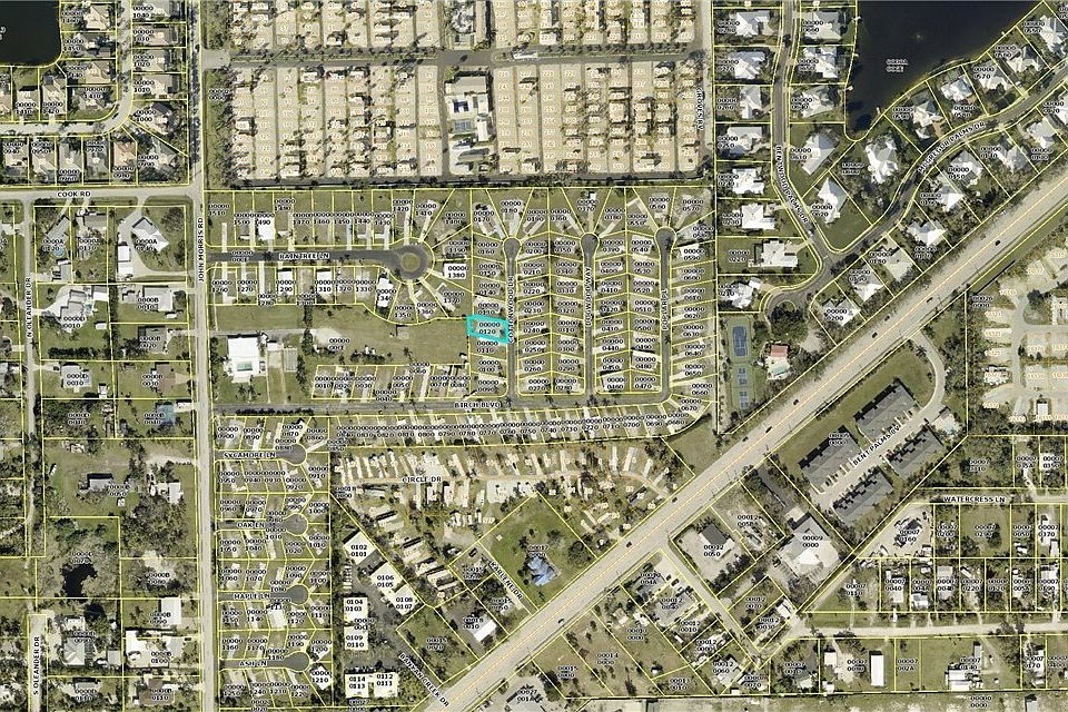2nd image of 12 Cottonwood Dr