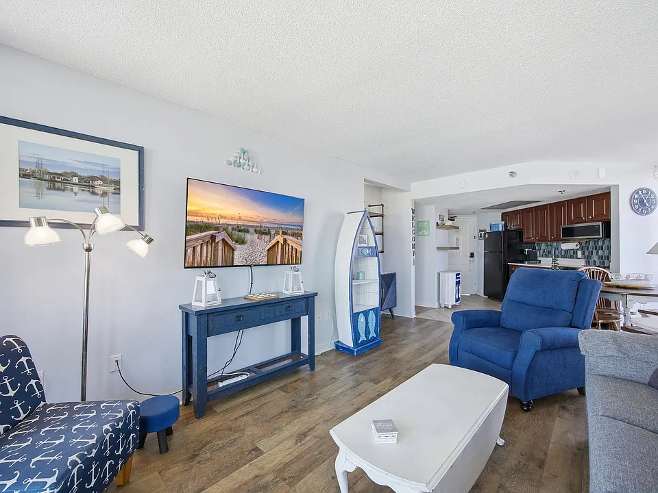 2710 N Ocean Blvd #702