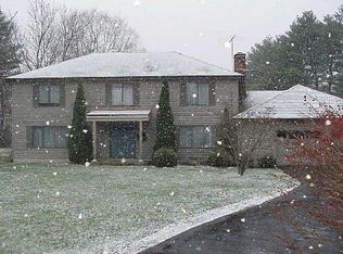 16 Denicola Pl, Stamford, CT 06905