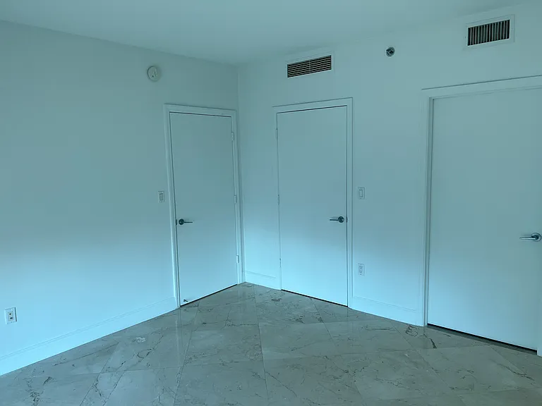 500 Brickell Ave #2405 — Photo 8