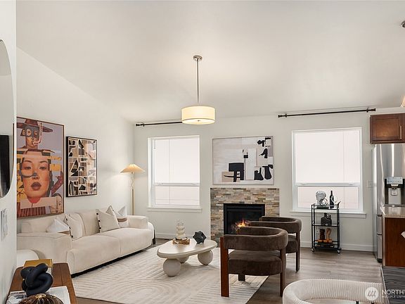 4th image of 8826 41st Avenue S