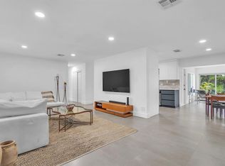 498 NE 5th Cir, Boca Raton, FL 33431