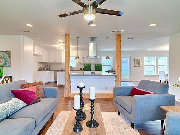4th image of 1707 Corona Dr