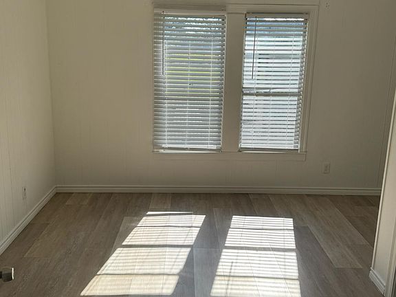 5th image of 1125 10th St