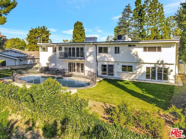 16608 Park Lane Cir, Los Angeles, CA 90049