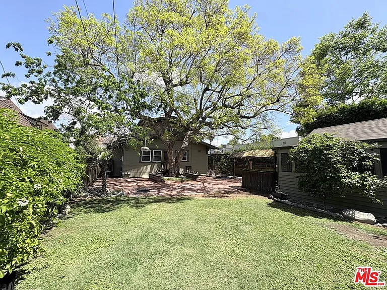 613 N Lucerne Blvd — Photo 21