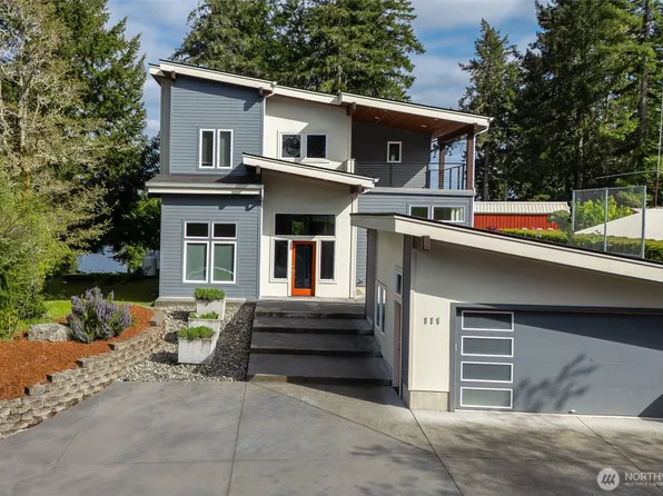 111 E Treasure Island Road, Allyn, WA 98524