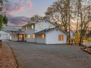 350 7th St, Rogue River, OR 97537
