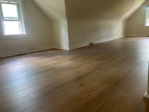 3rd image of 133 New St Floor 2