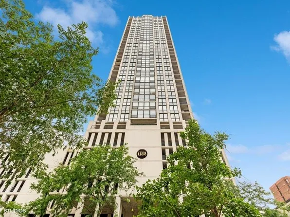1122 N Clark St, Chicago, IL