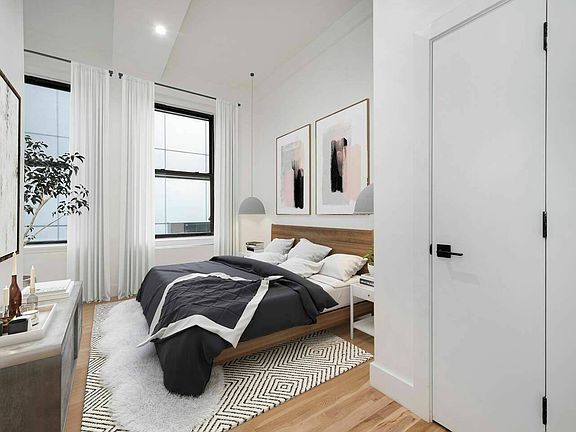 4th image of 20 E 42nd St #4W
