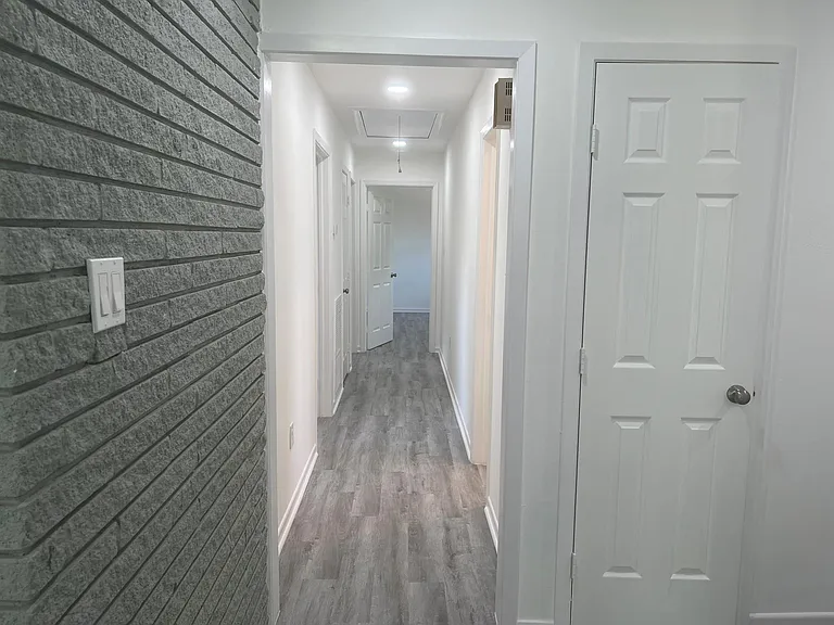 9007 Dunlap St — Photo 12