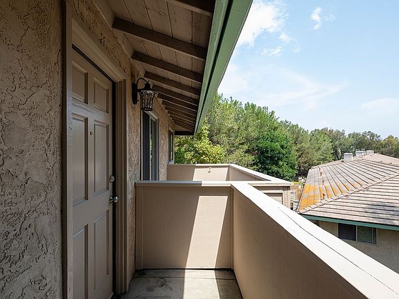 5th image of 5151 Robinwood Rd #30