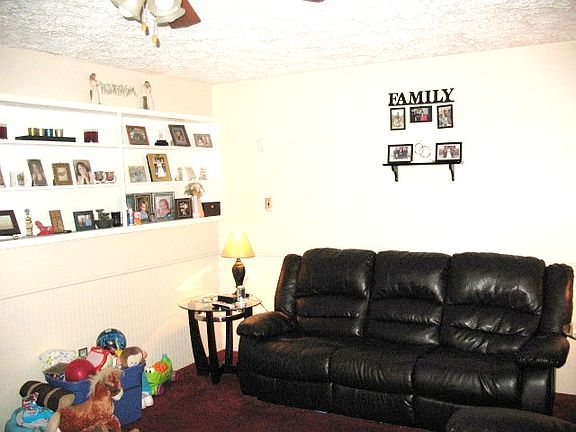3rd image of 5061 Bayside Dr