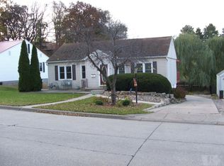 209 W 14th St, Atlantic, IA 50022