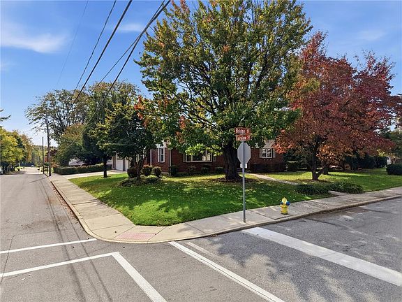 4th image of 865 Bridge St