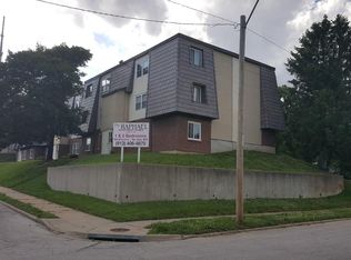 1224 E 30th St APT C, Kansas City, MO 64109