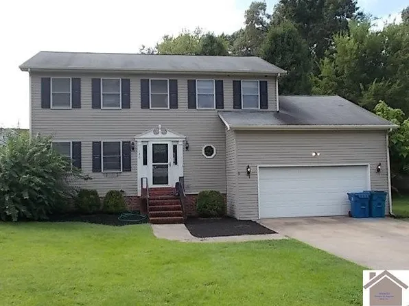 120 Greenway Chase, Paducah, KY 42001