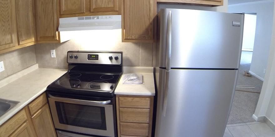 2nd image of 432 Mathews Rd APT 3