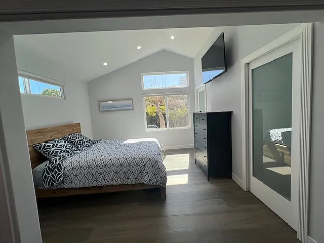 1 bed, 553 sqft, $2,900 — Photo 3