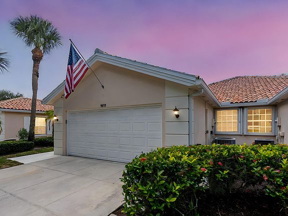 3rd image of 1611 SW Shady Lake Terrace