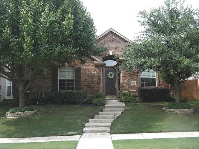 1st image of 2052 Londonderry Dr