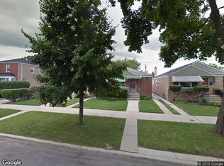 7550 N Rockwell St, Chicago, IL 60645