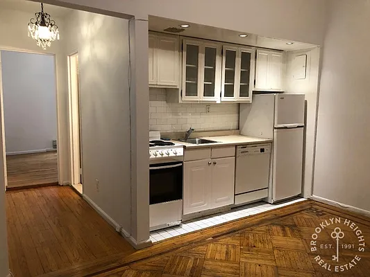 Rented by Brooklyn Heights Real Estate Inc | media 5
