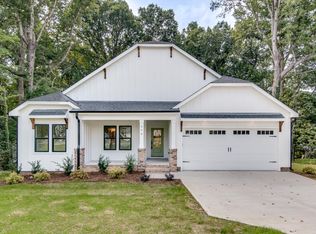 298 Woodland Dr, Elon, NC 27244