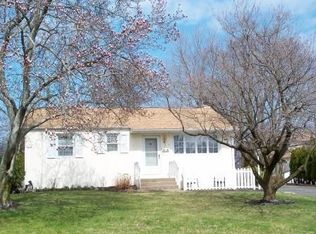 2062 Terrace Dr, Feasterville, PA 19053