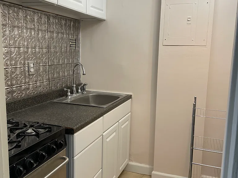 1021 Arlington Blvd #517 — Photo 4