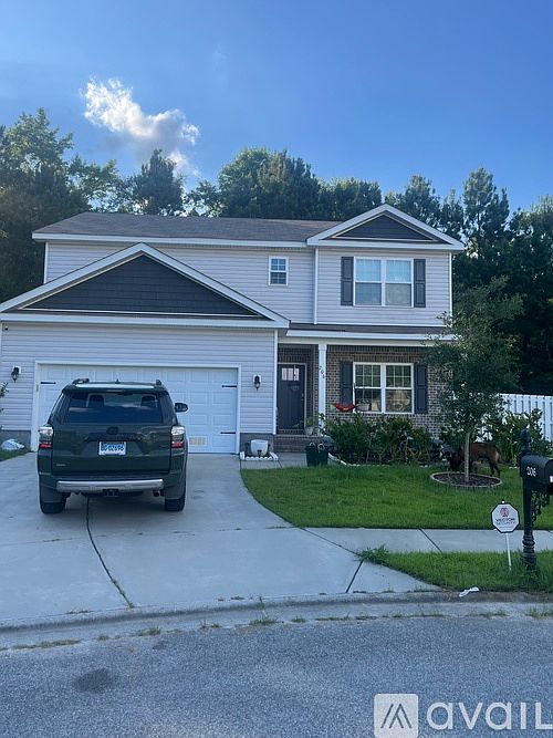1st image of 206 Cockle Shell Cir