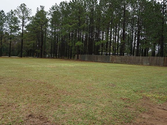 2nd image of 1423 State Highway 376