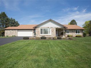 60 Echo Ridge Ln, Easton, PA 18042