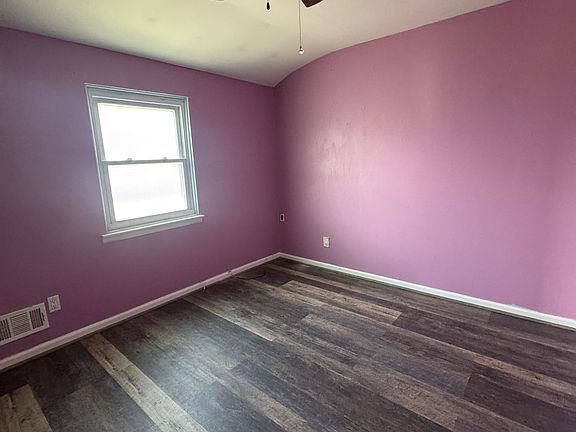 4th image of 73 Renee Pl Floor 2
