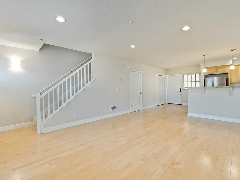 1765 E Bayshore Rd #216 — Photo 3