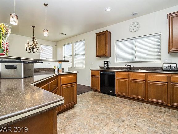 3rd image of 3117 Manti Peak Ave