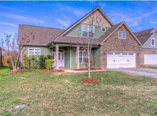 2420 Waterhaven Dr, Chattanooga, TN 37406