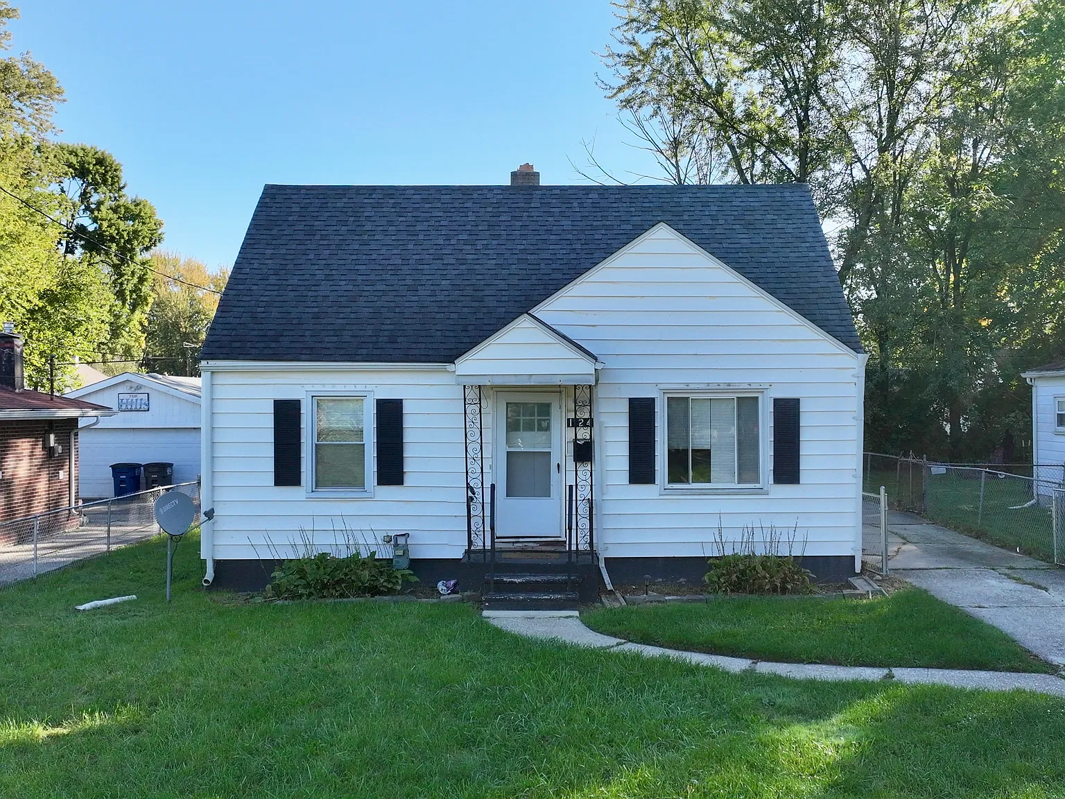3 bed, 1080 sqft, $1,400 — Photo 1