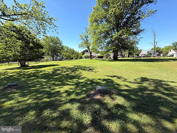 4th image of 1495 Cedar Hill Rd