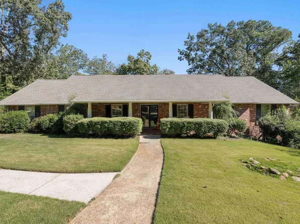 2665 Foothills Dr, Birmingham, AL 35226