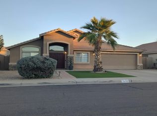 7638 E Posada Ave, Mesa, AZ 85212