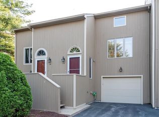 7 Tamarac Dr #B, Smithfield, RI 02828