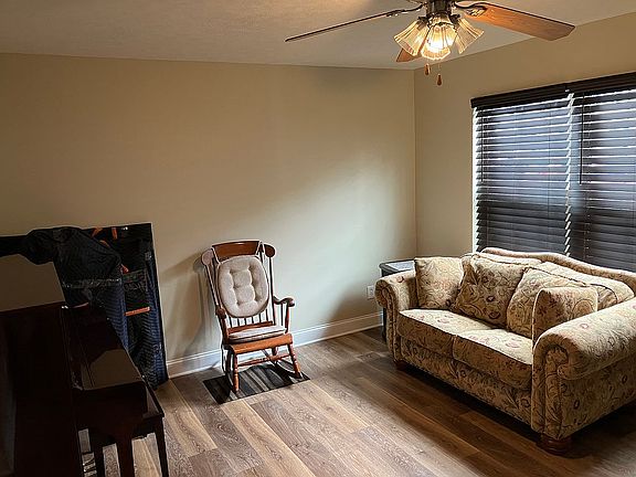 3rd image of 106 12th St