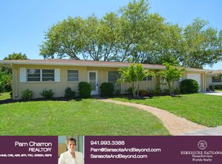 2864 Gulf Gate Dr, Sarasota, FL 34231