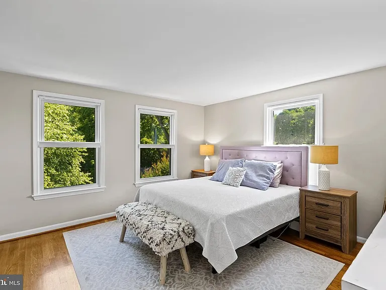 317 N Maple Ave — Photo 8