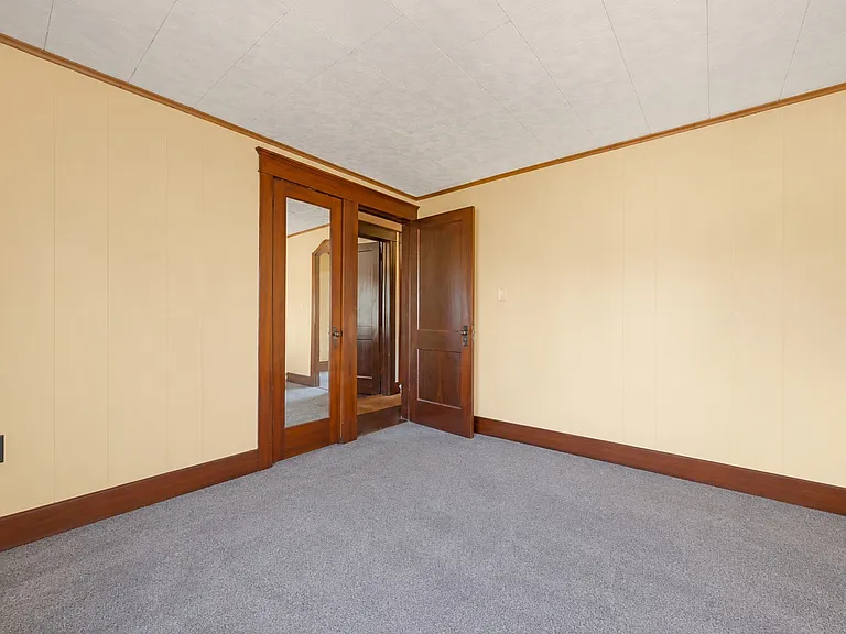 437 Jefferson St — Photo 5