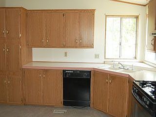 2nd image of 750 E Stillwater Ave