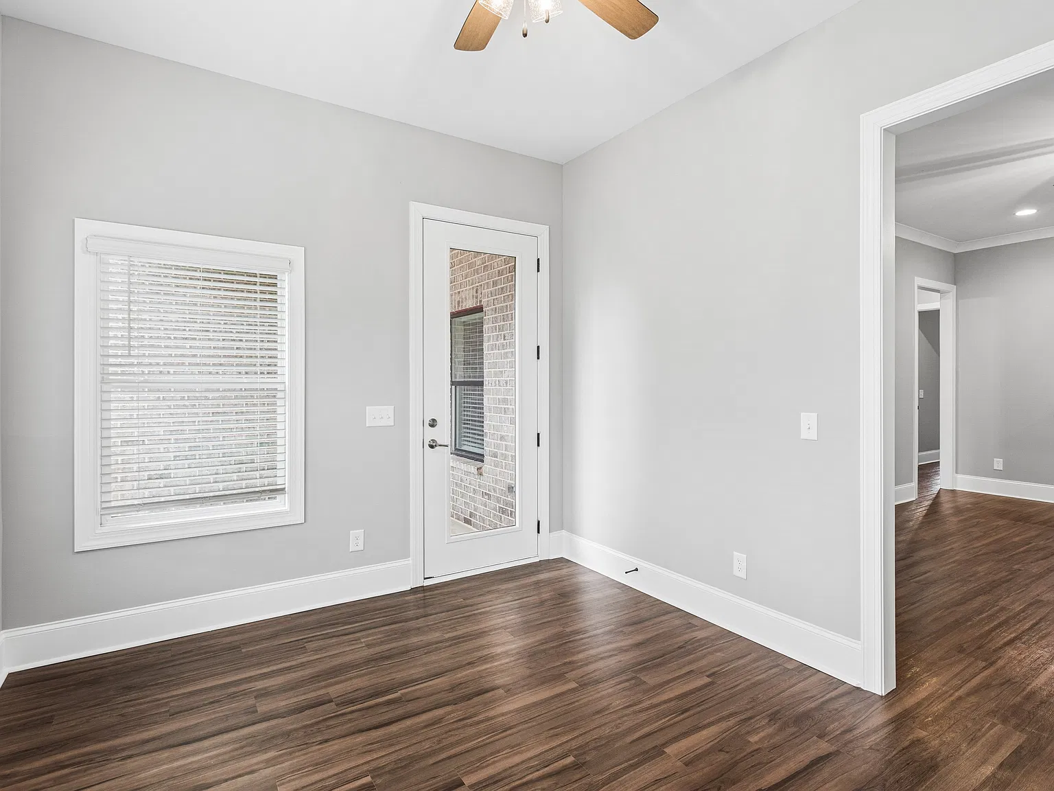 3 bed, 2683 sqft, $2,700 — Photo 4
