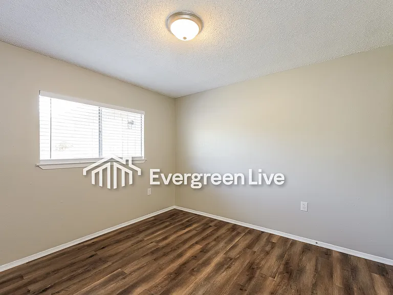 4719 El Vedado St — Photo 13